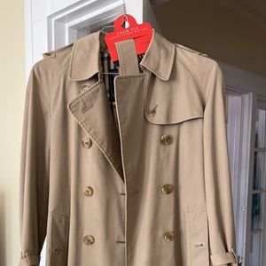 Burberry Trench coat
